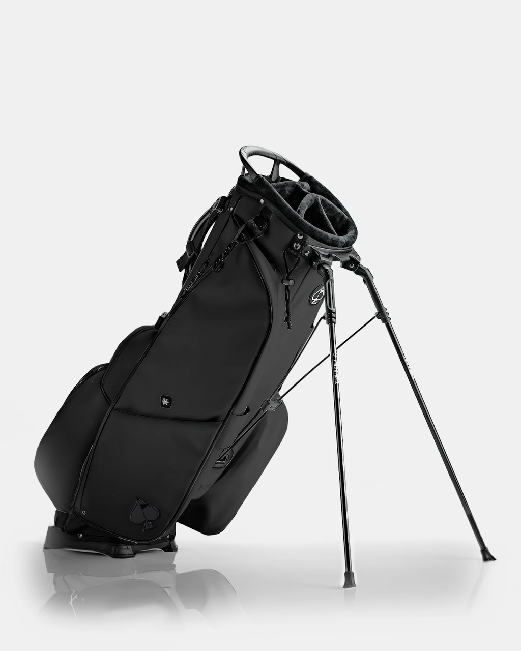 Discovering the Opulence: An Insight into Luxury Golf Bags