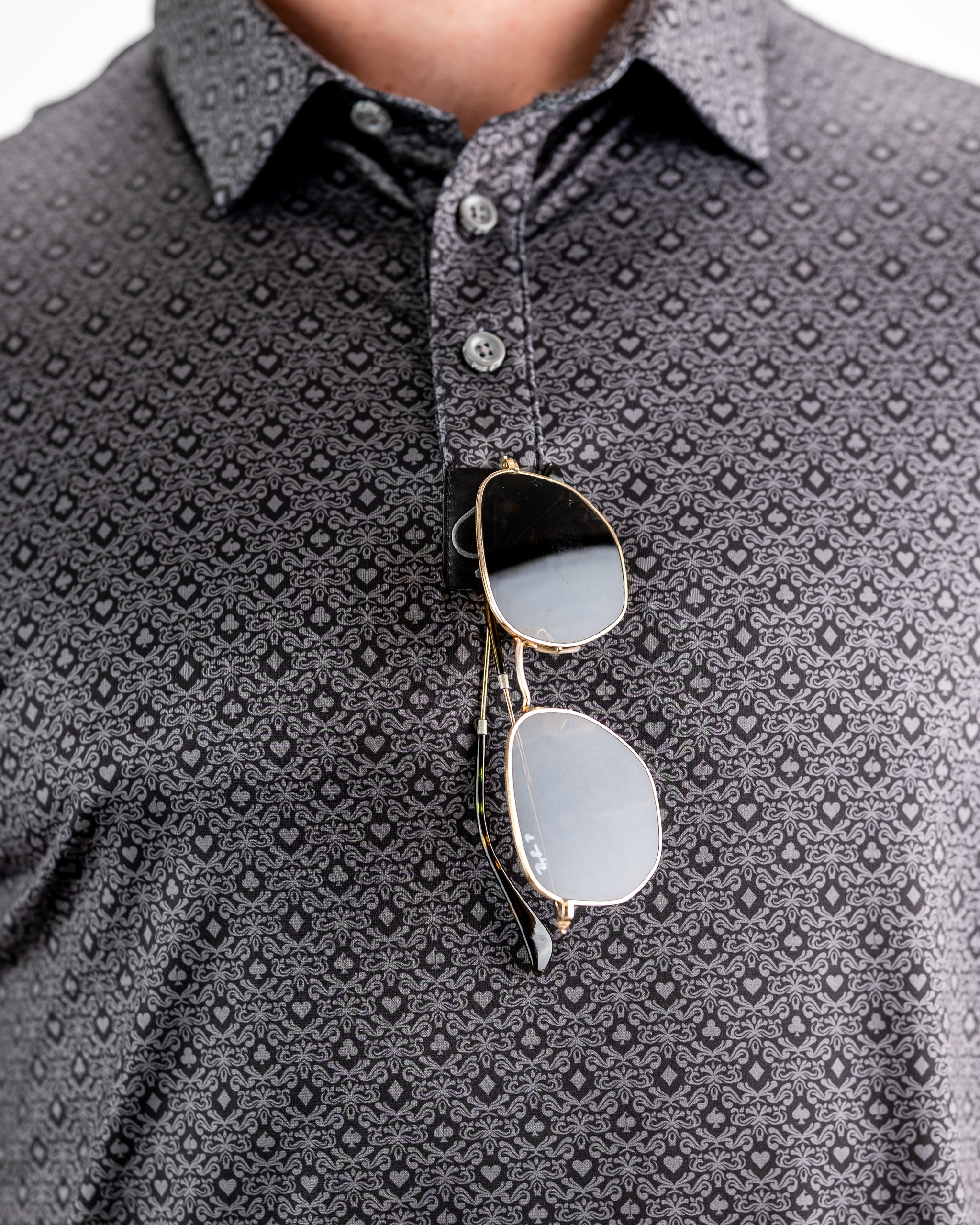 Big Blind adjustable baseball cap in khaki with a curved brim and embroidered logo.