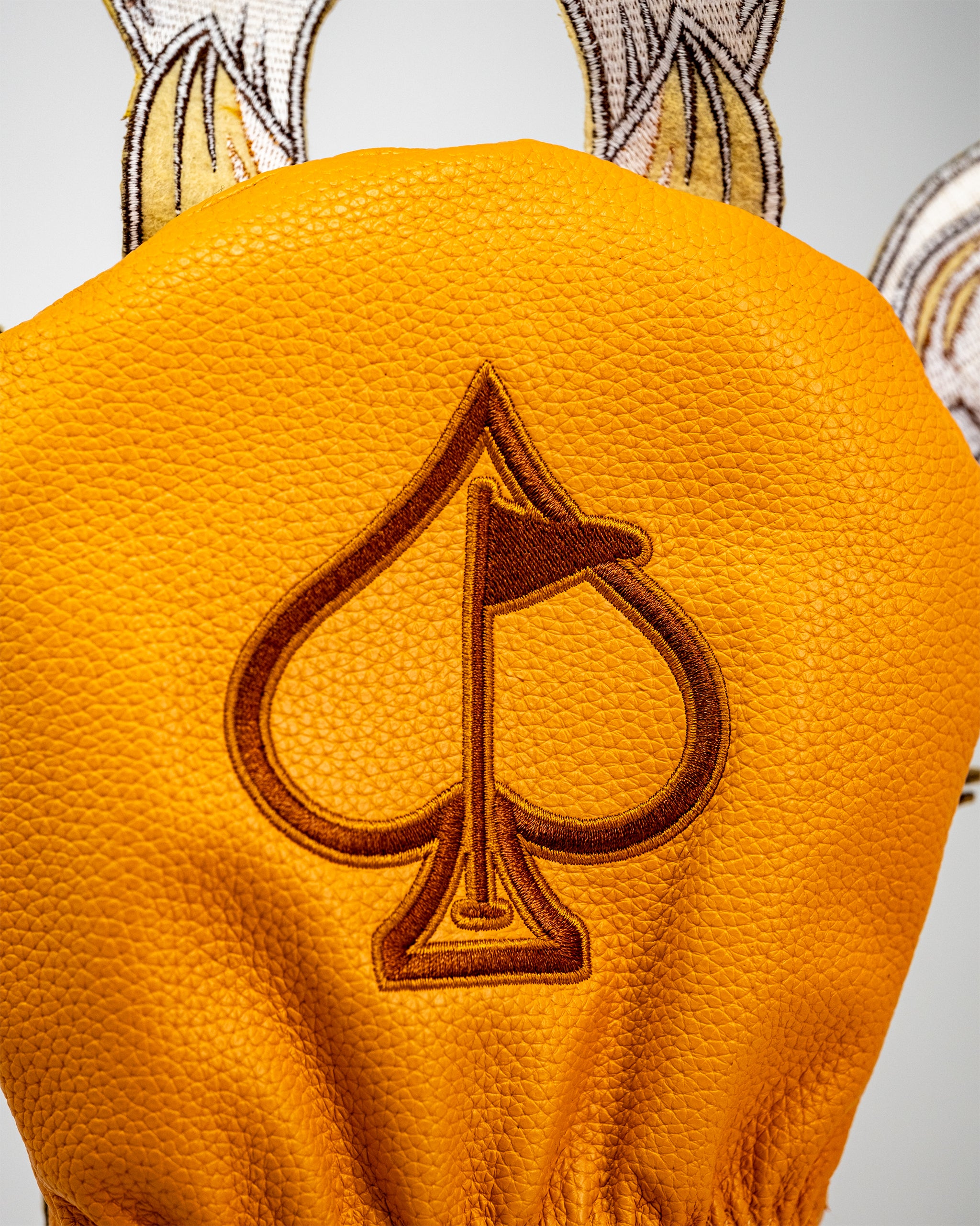 Giraffe driver headcover for golf clubs, featuring a detailed giraffe design with a playful expression.