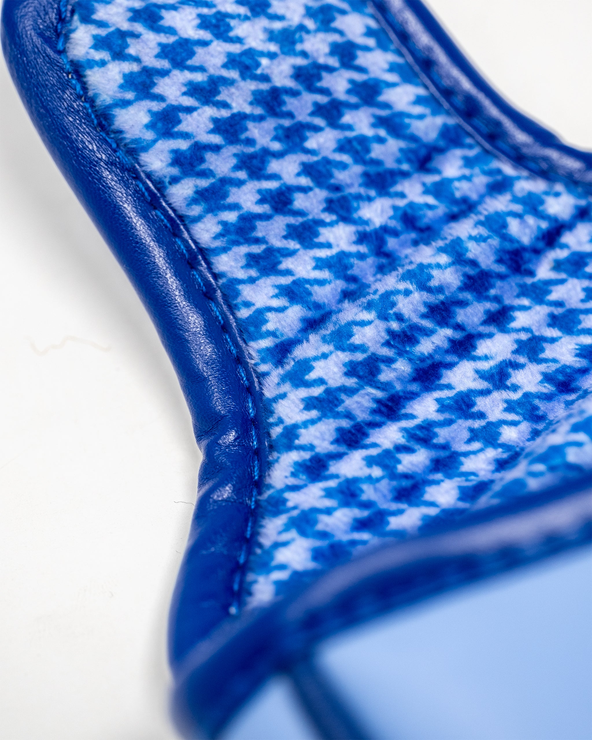 Coat of Arms mallet cover with intricate design and protective features for golf putters.