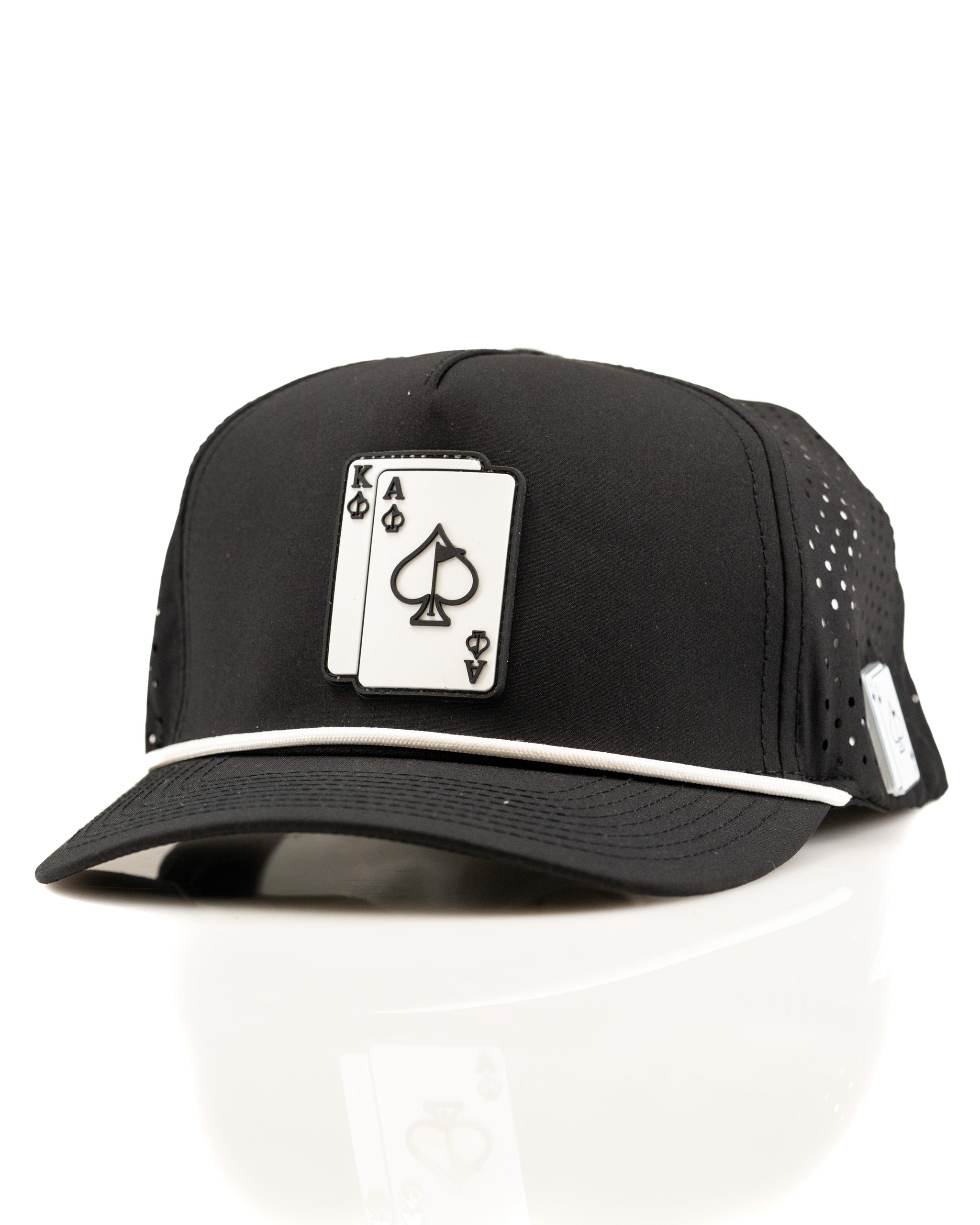 Black perforated rope hat featuring a card design with an Ace and King emblem, perfect for stylish golfers.