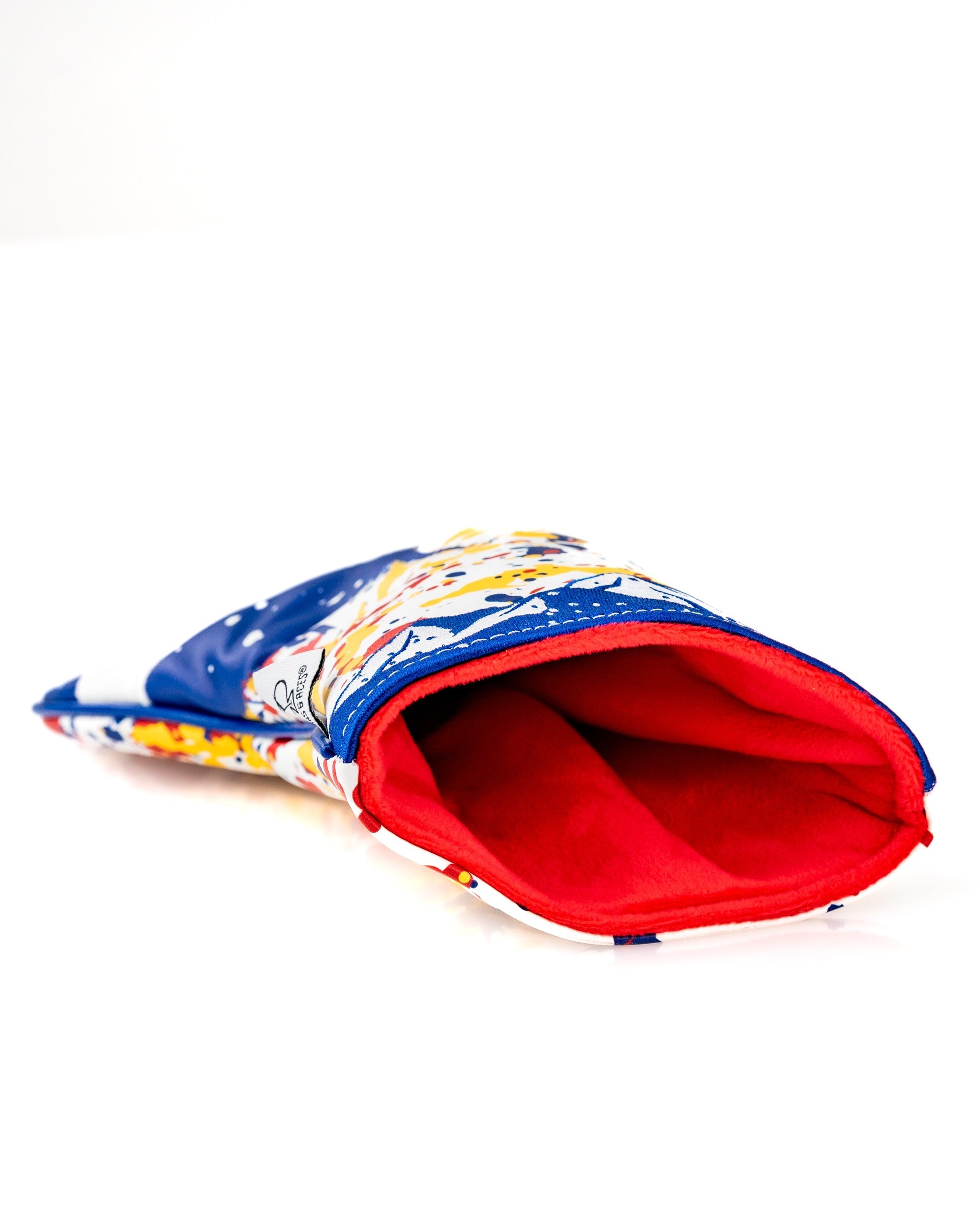 Bold Colorado 2.0 fairway cover featuring a vibrant design and soft red interior, perfect for stylish golf protection.