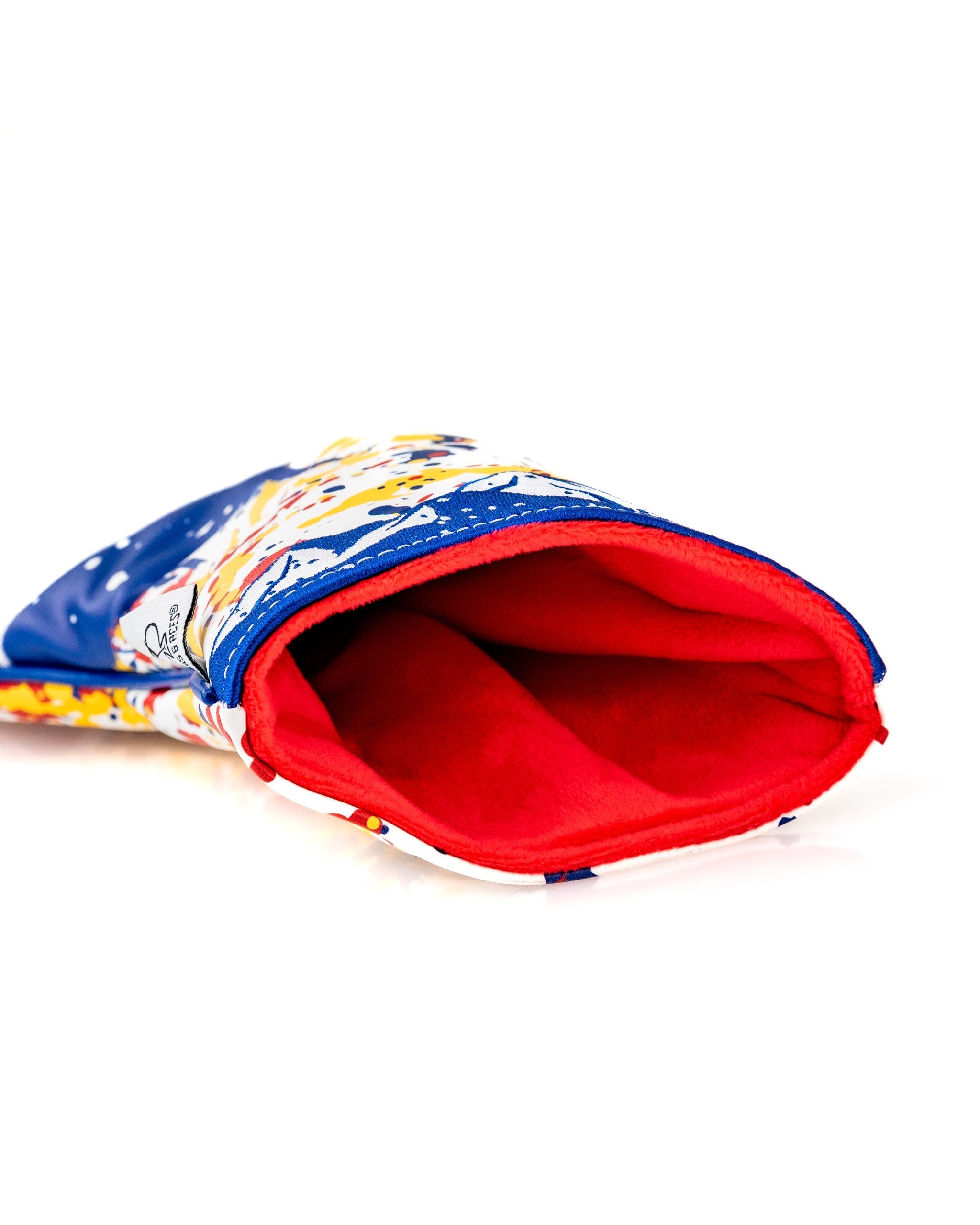 Bold Colorado 2.0 driver cover featuring vibrant colors and a unique design, with a soft red interior for protection.