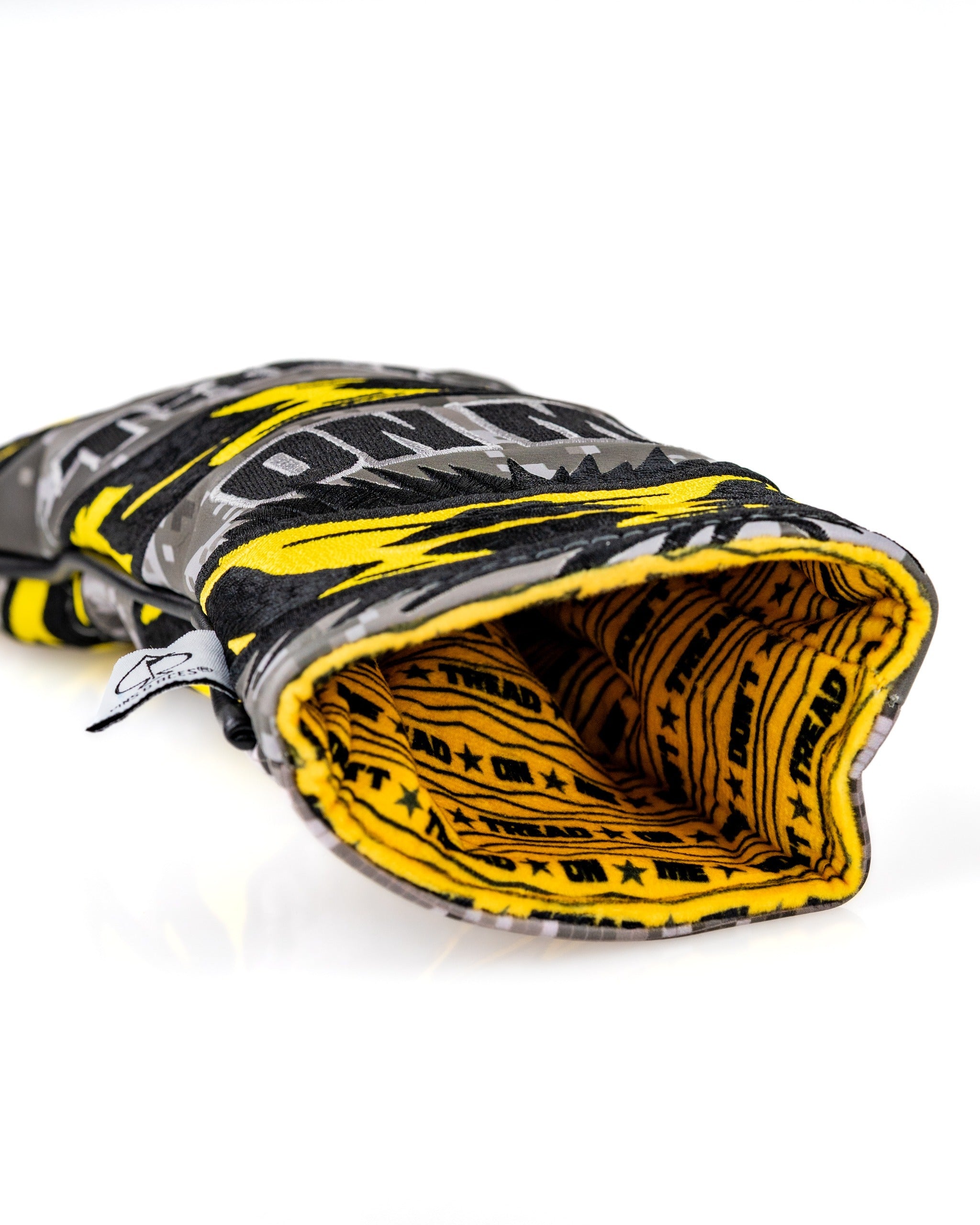 Bold Don't Tread On Me 2.0 fairway cover featuring a striking yellow and gray design, perfect for stylish golfers.