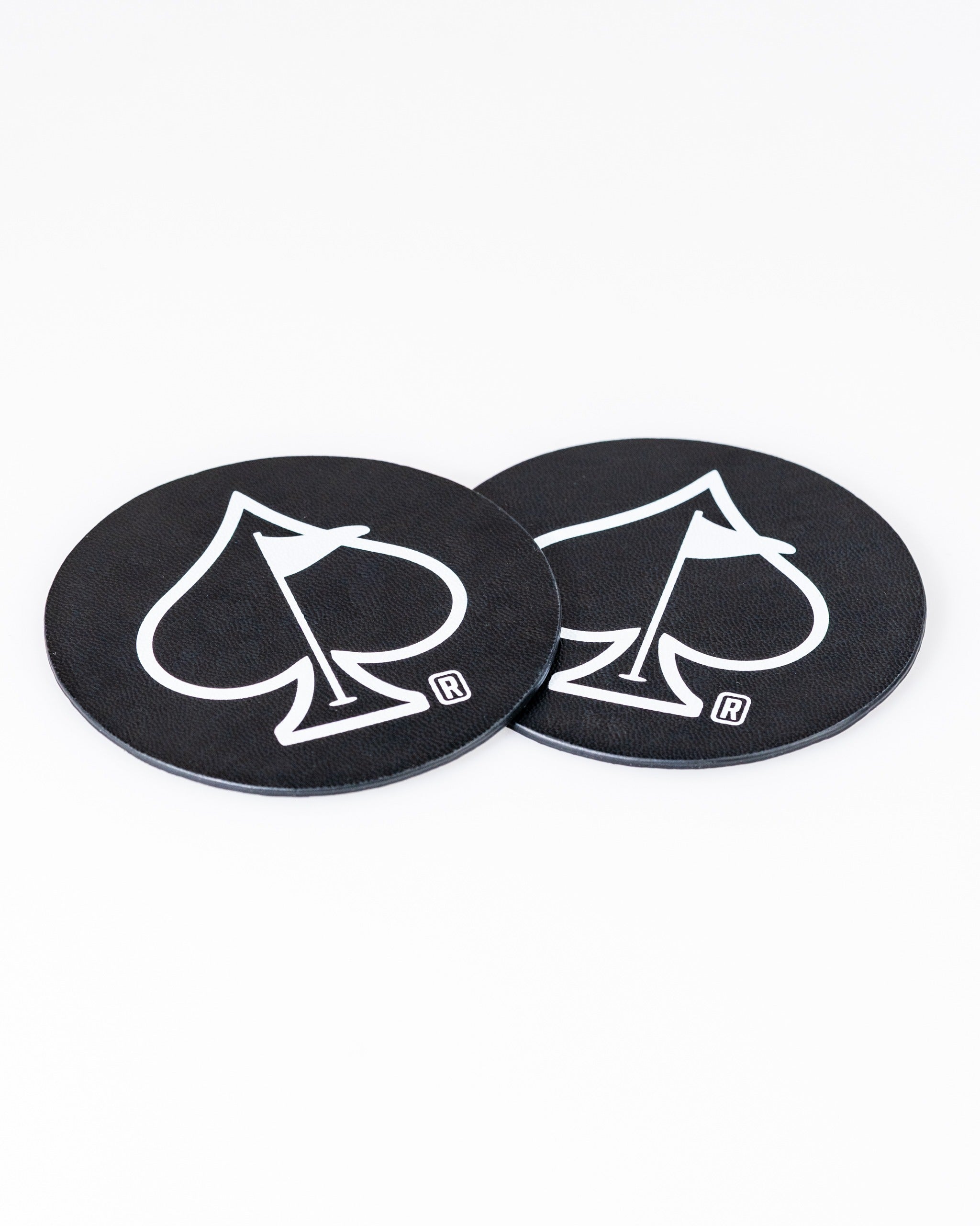 Set of two whisky glasses featuring a sleek design, perfect for enjoying your favorite spirits in style.