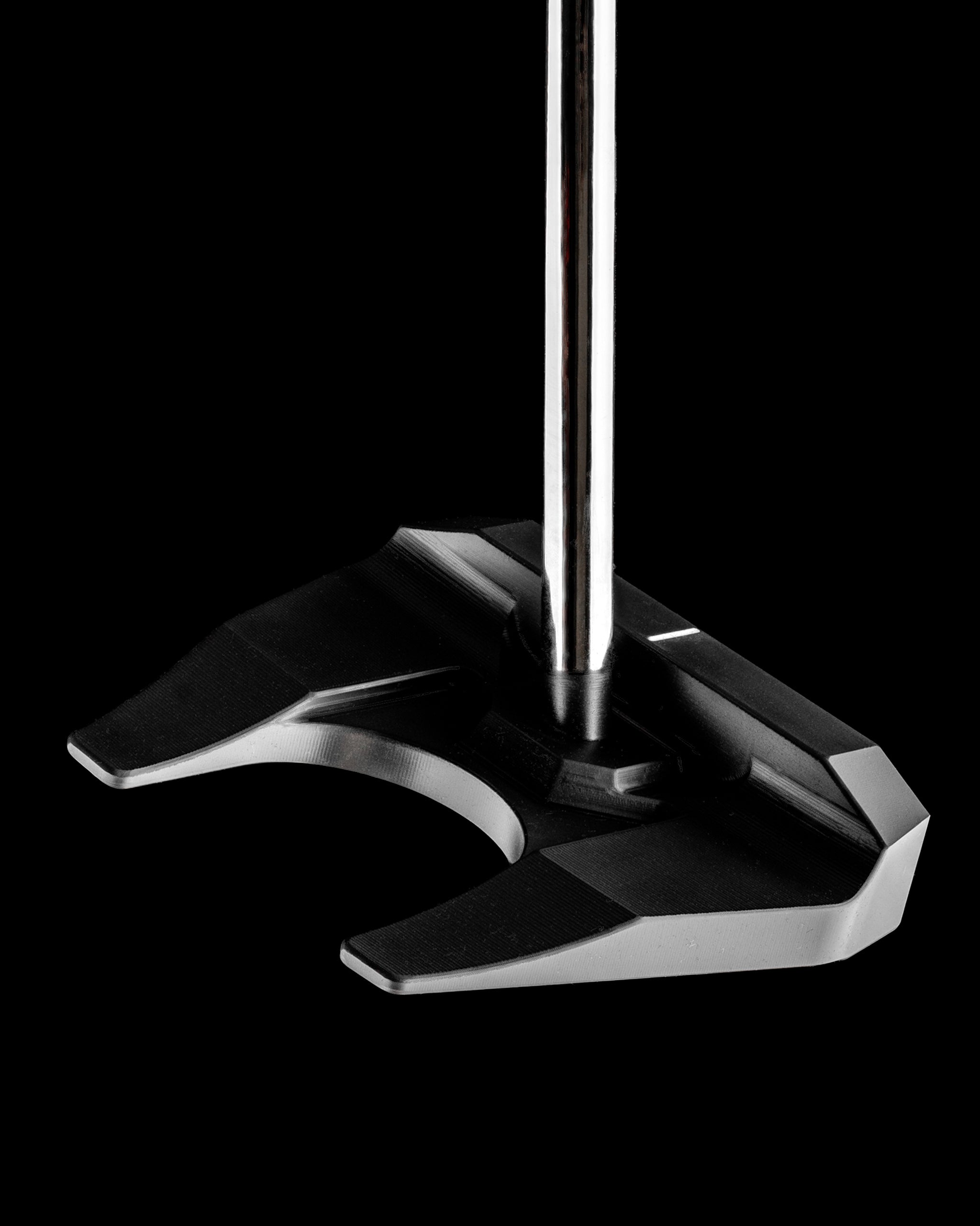 E-T01 Zero Torque mallet putter by Edel Golf features a sleek design with a unique shape for improved stability and accuracy.