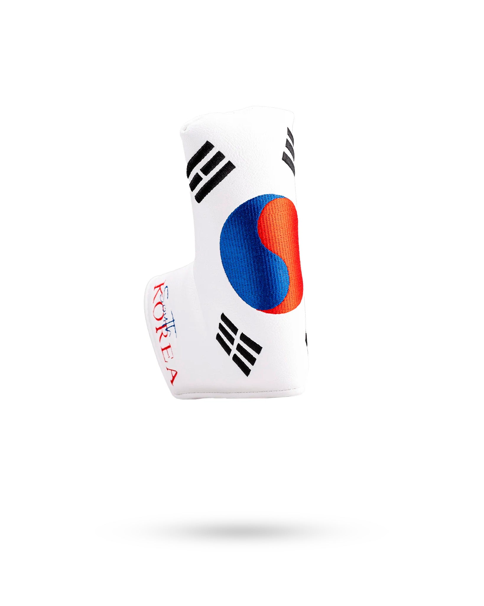 Alt text: South Korea Blade Putter Cover featuring a vibrant design with South Korean flag elements on a dark background.