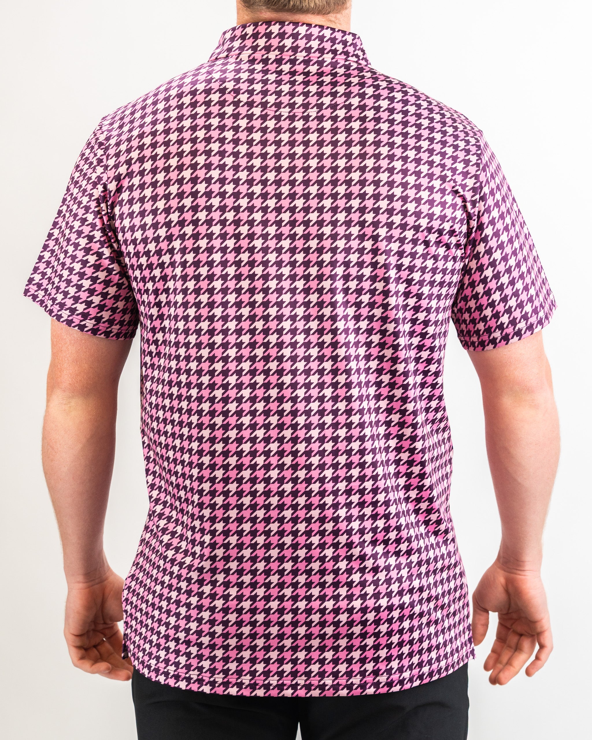 Men's houndstooth shirt in raspberry color, featuring a classic pattern and button-down collar.