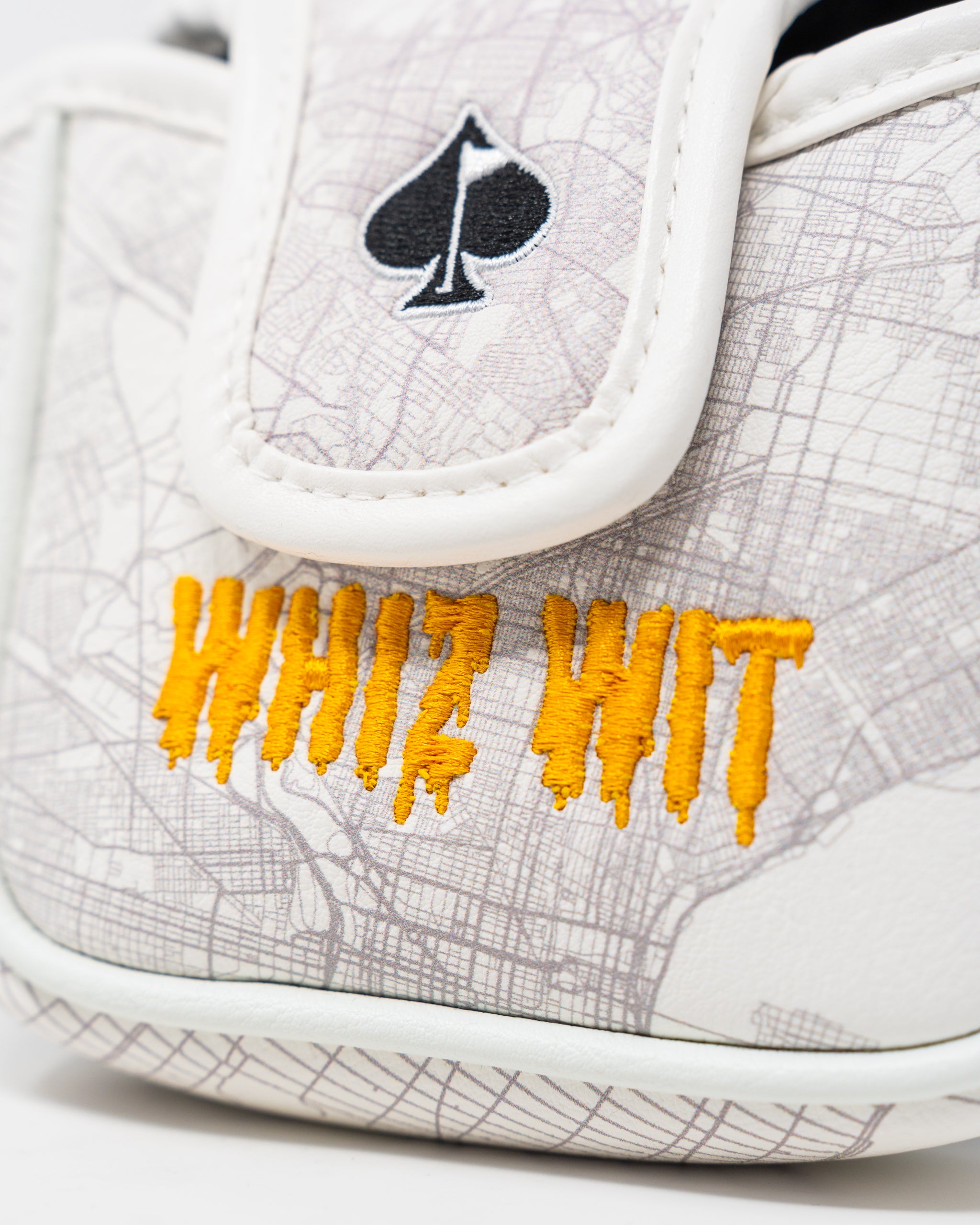 Whiz Wit Mallet Cover featuring a sleek design with a colorful logo, suitable for golf club protection.