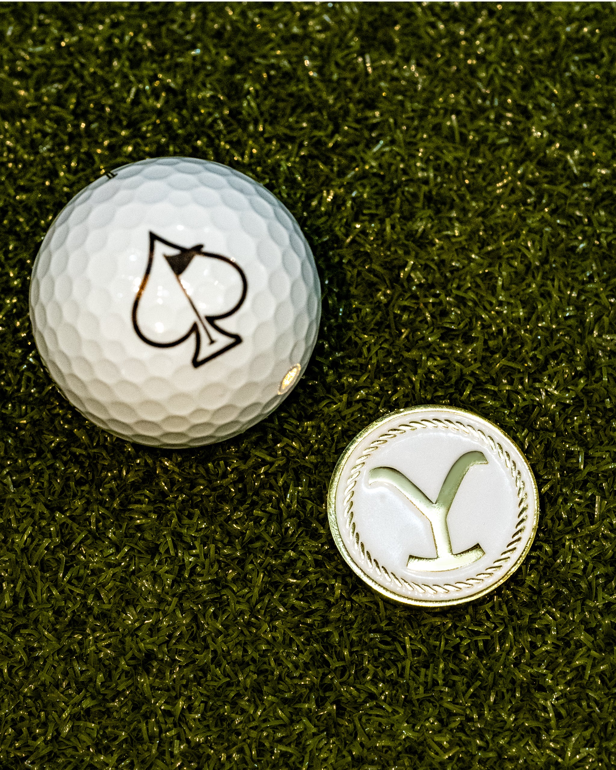 Yellowstone Ball Marker with a scenic design featuring the park's iconic landscape and wildlife, ideal for golf enthusiasts.