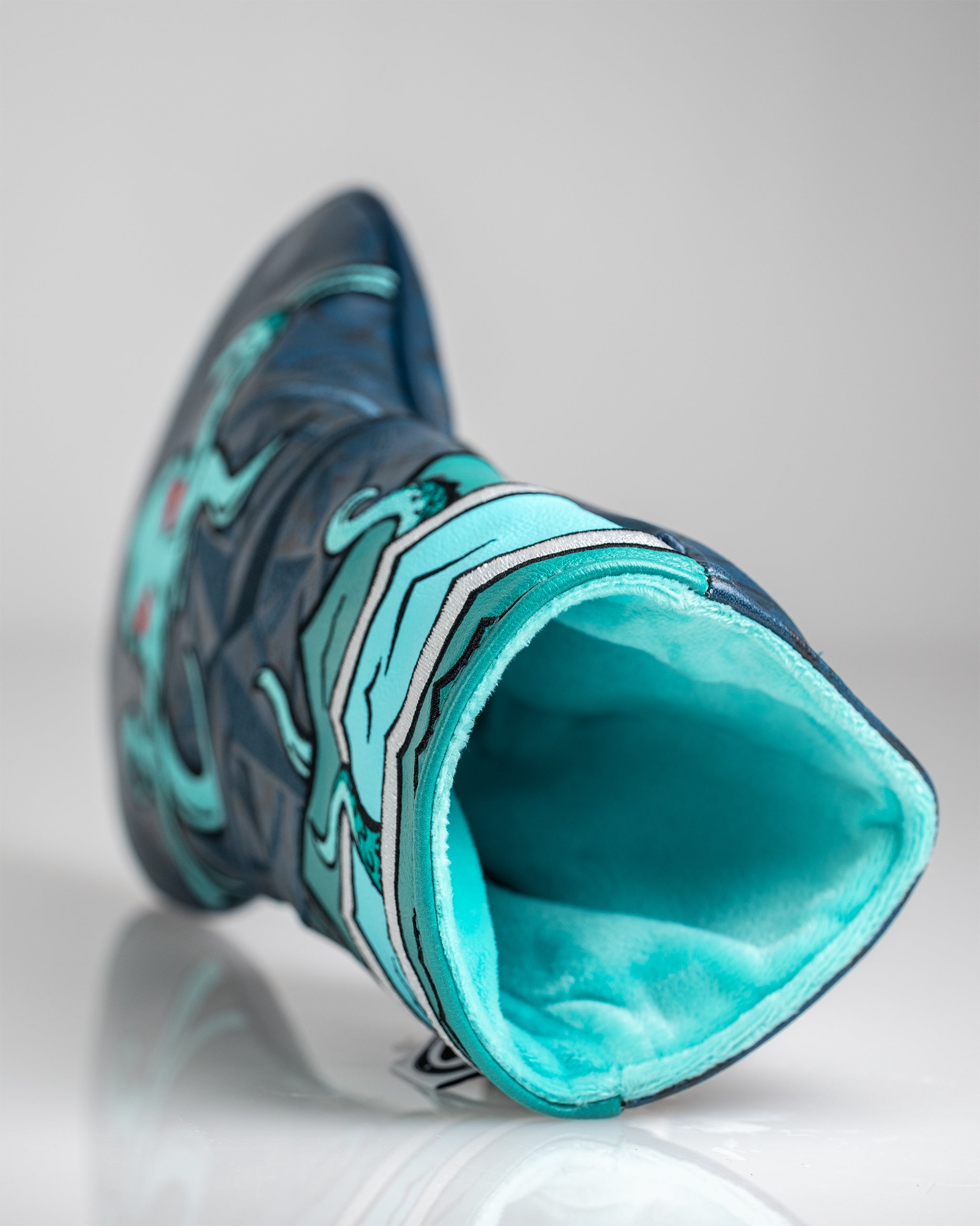 Bold Kraken driver cover featuring an octopus design with vibrant colors and a soft interior for protection.