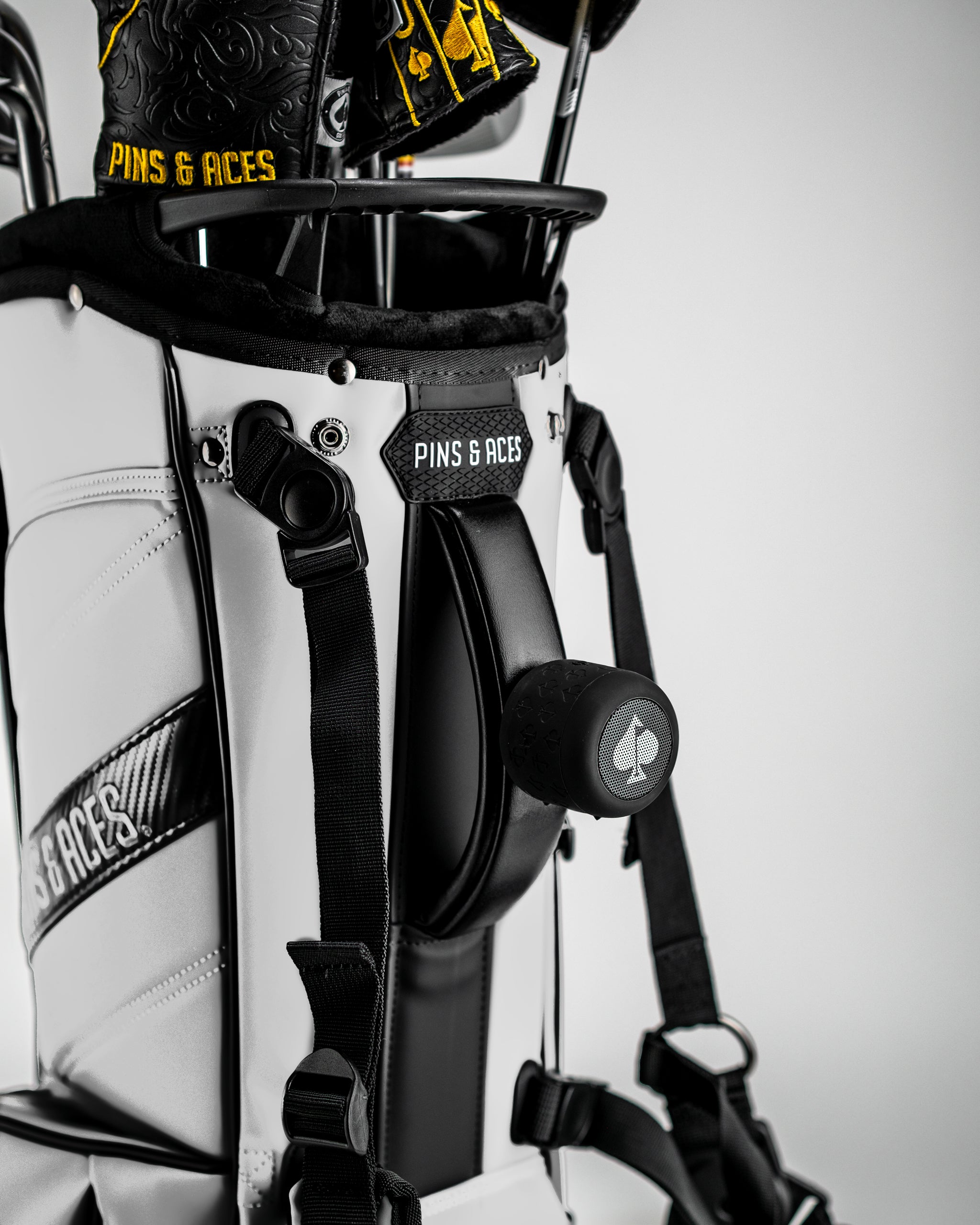 Player Preferred™ Golf Bag - Domino | Premium Lightweight Design