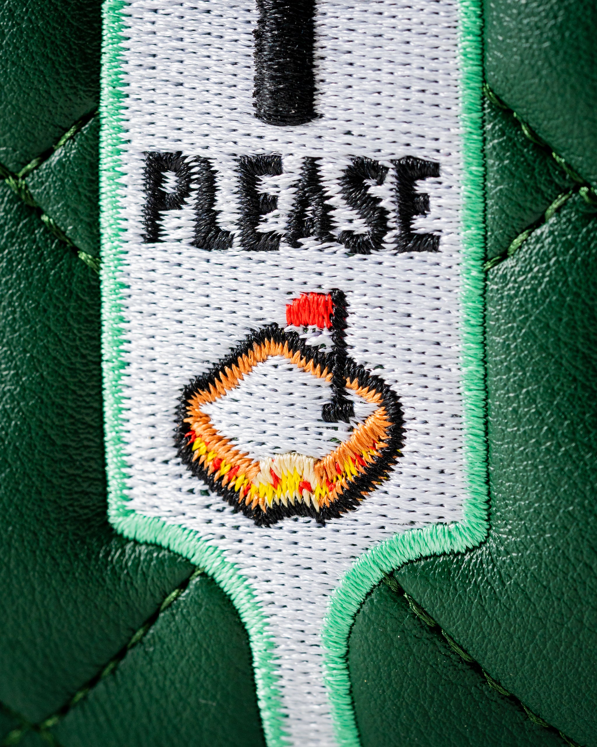 Quiet Please - Center Shaft Mallet Putter Cover | Bold Design
