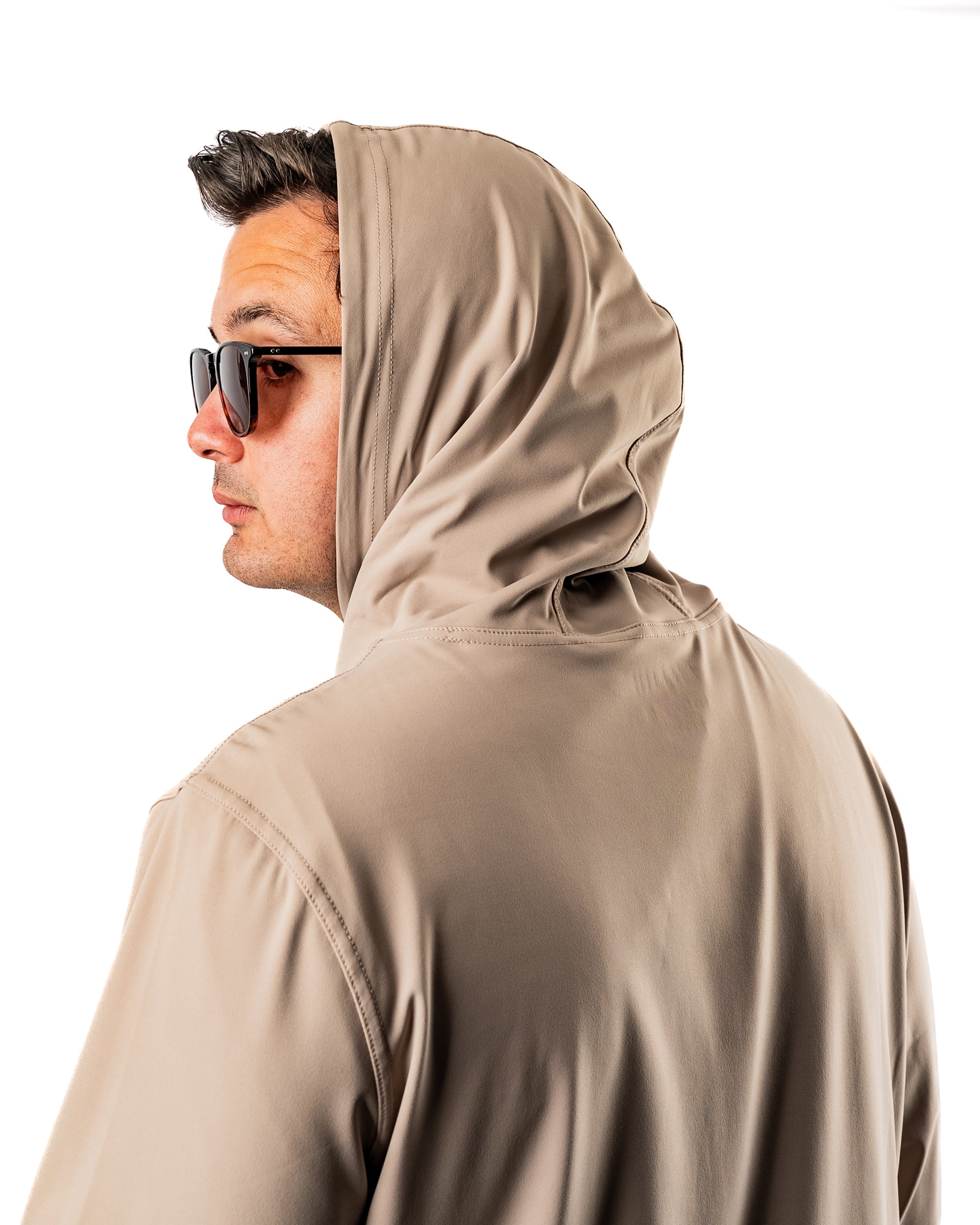 Men's performance golf hoodie in Big Blind Ash, featuring a relaxed fit and a stylish hood for comfort on the course.