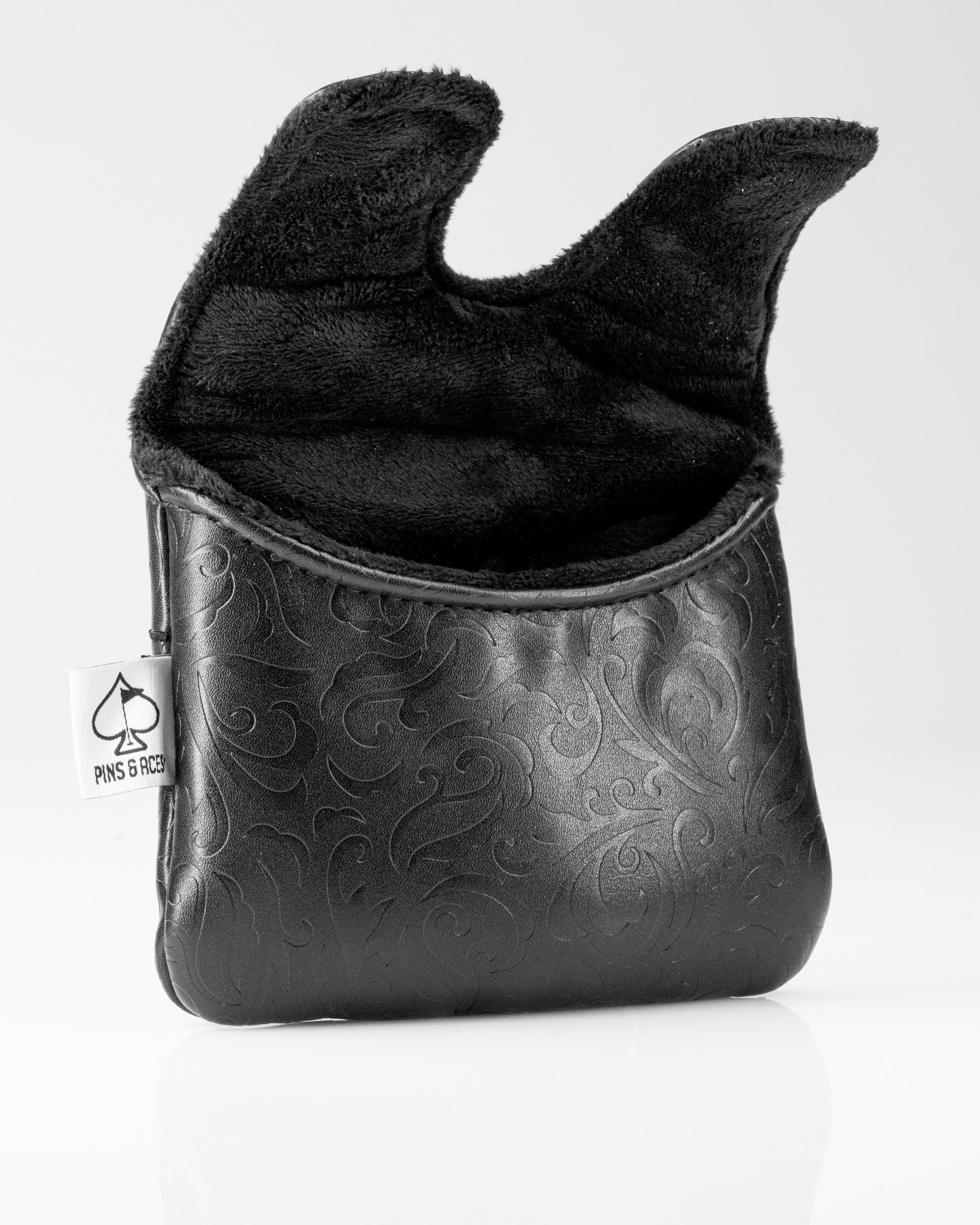 Blackout Center Shaft Mallet Putter Cover - Pins & Aces