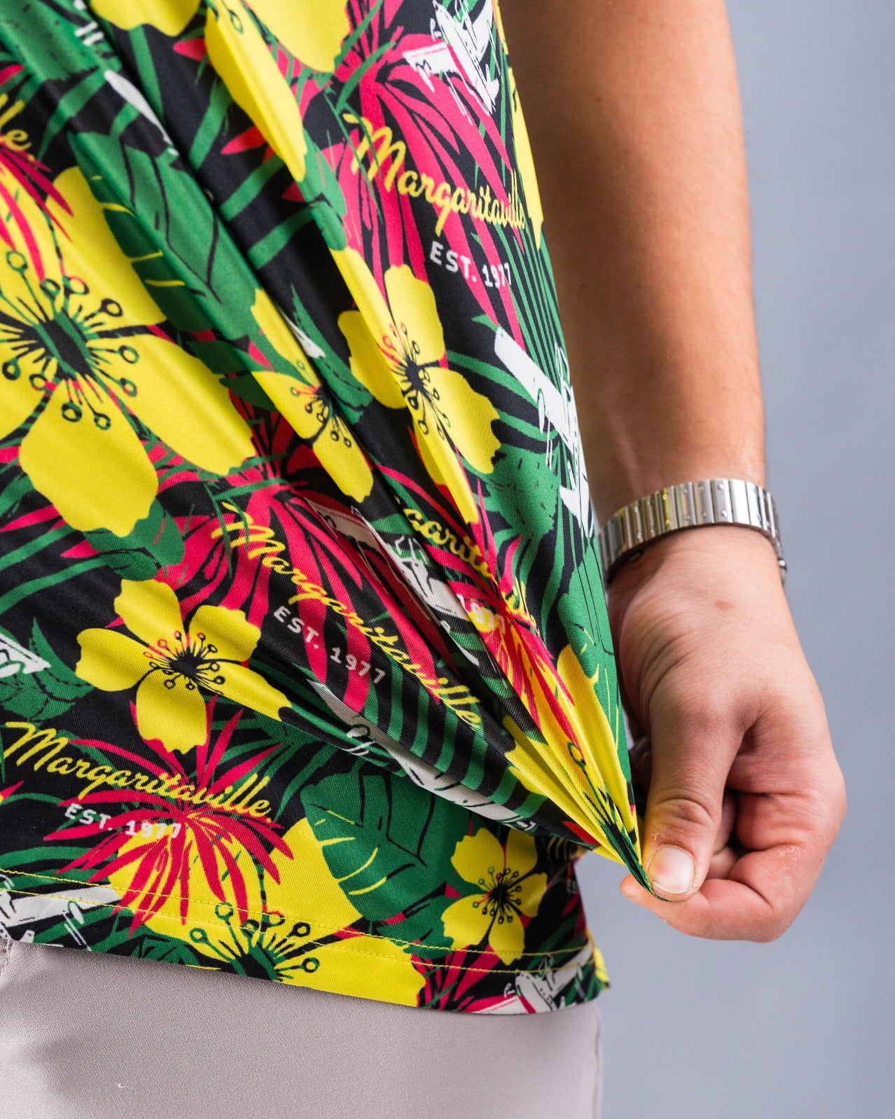 Vibrant Margaritaville Daydreamin' shirt featuring tropical floral patterns and a relaxed fit, perfect for casual outings.