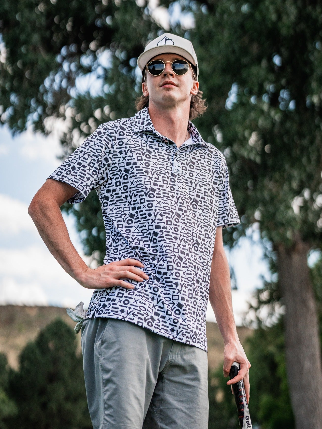 PINS&ACES ゴルフ　ポロシャツ Brushed Symbols Golf Polo | Athletic Fit | SPF 45+ | Breathable