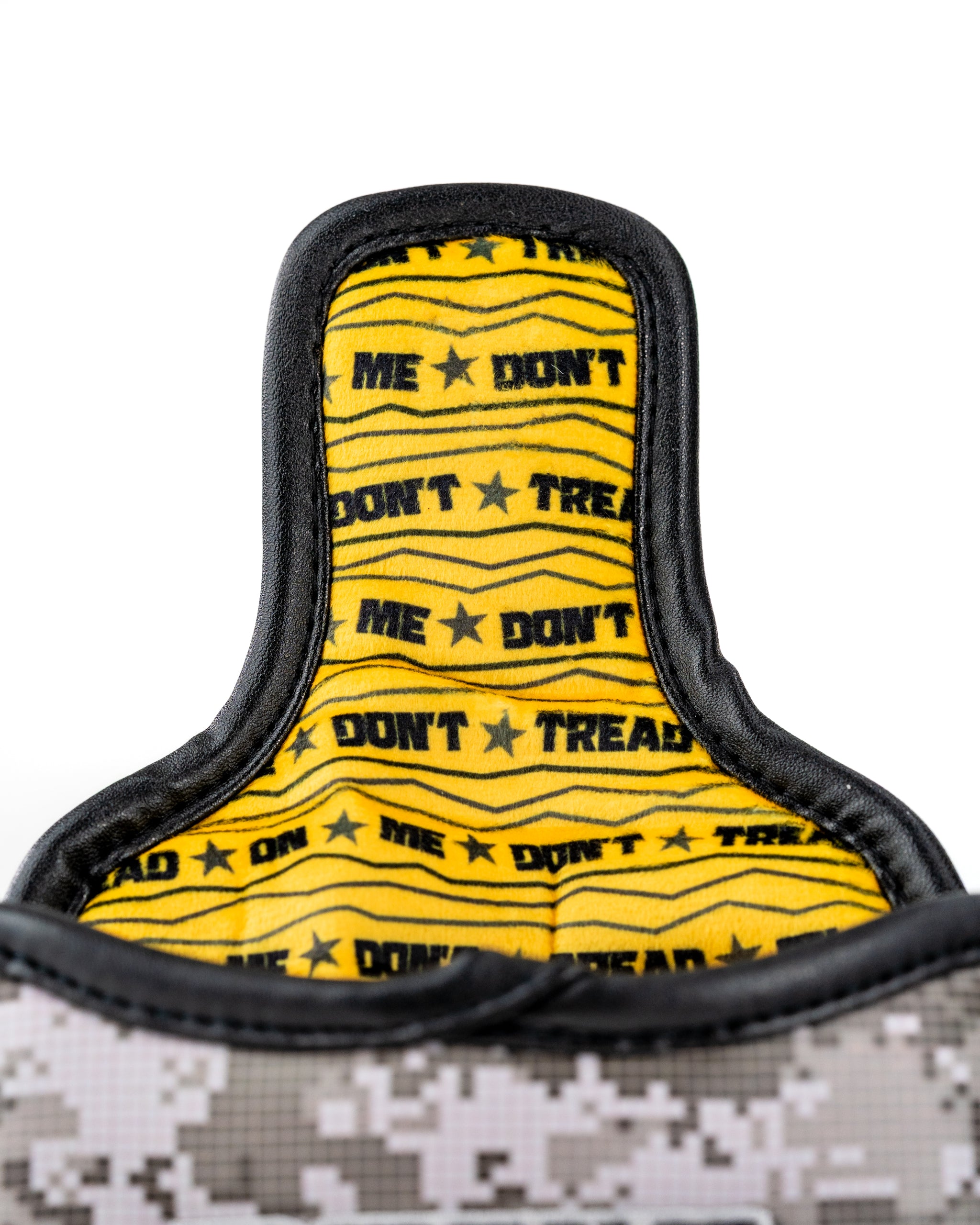 Bold mallet putter cover featuring a striking yellow interior with "Don't Tread On Me" design, perfect for standout golfers.
