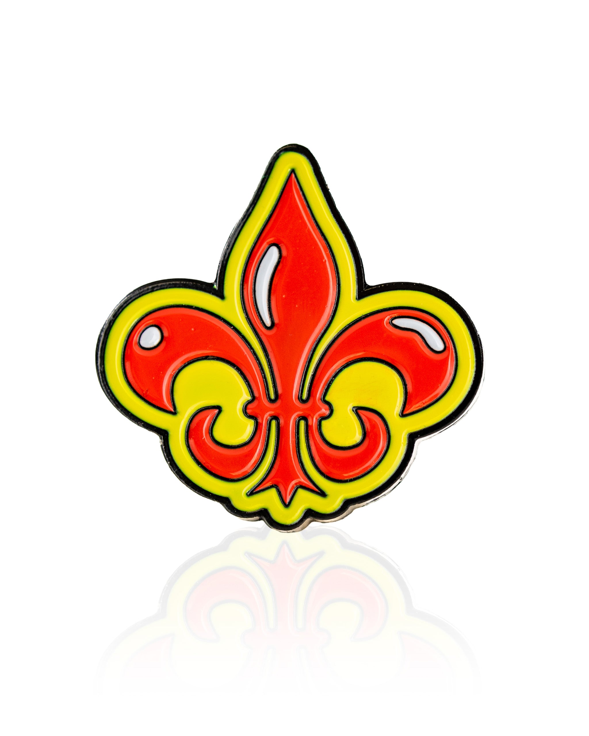 Fleur-de-lis ball marker in vibrant red and yellow, perfect for adding style to your golf game.