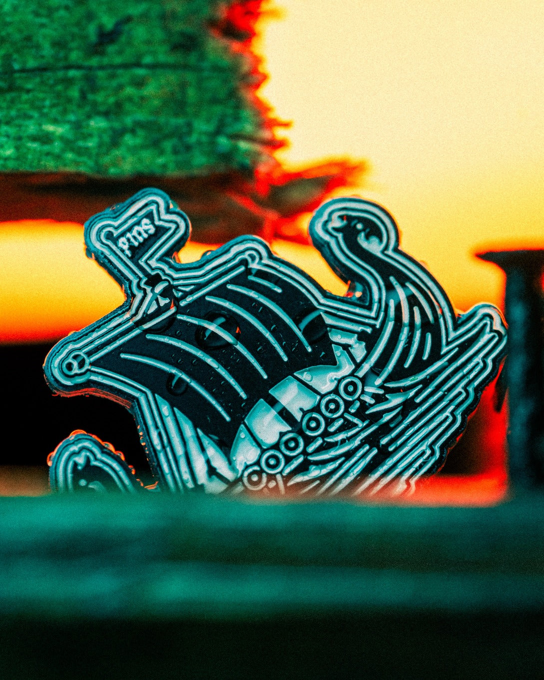 Mystery box featuring a bold, artistic design of a ship, perfect for golfers seeking unique accessories.