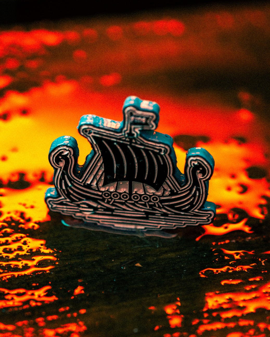 Mystery box featuring a unique ship design, perfect for golf enthusiasts looking for bold accessories.