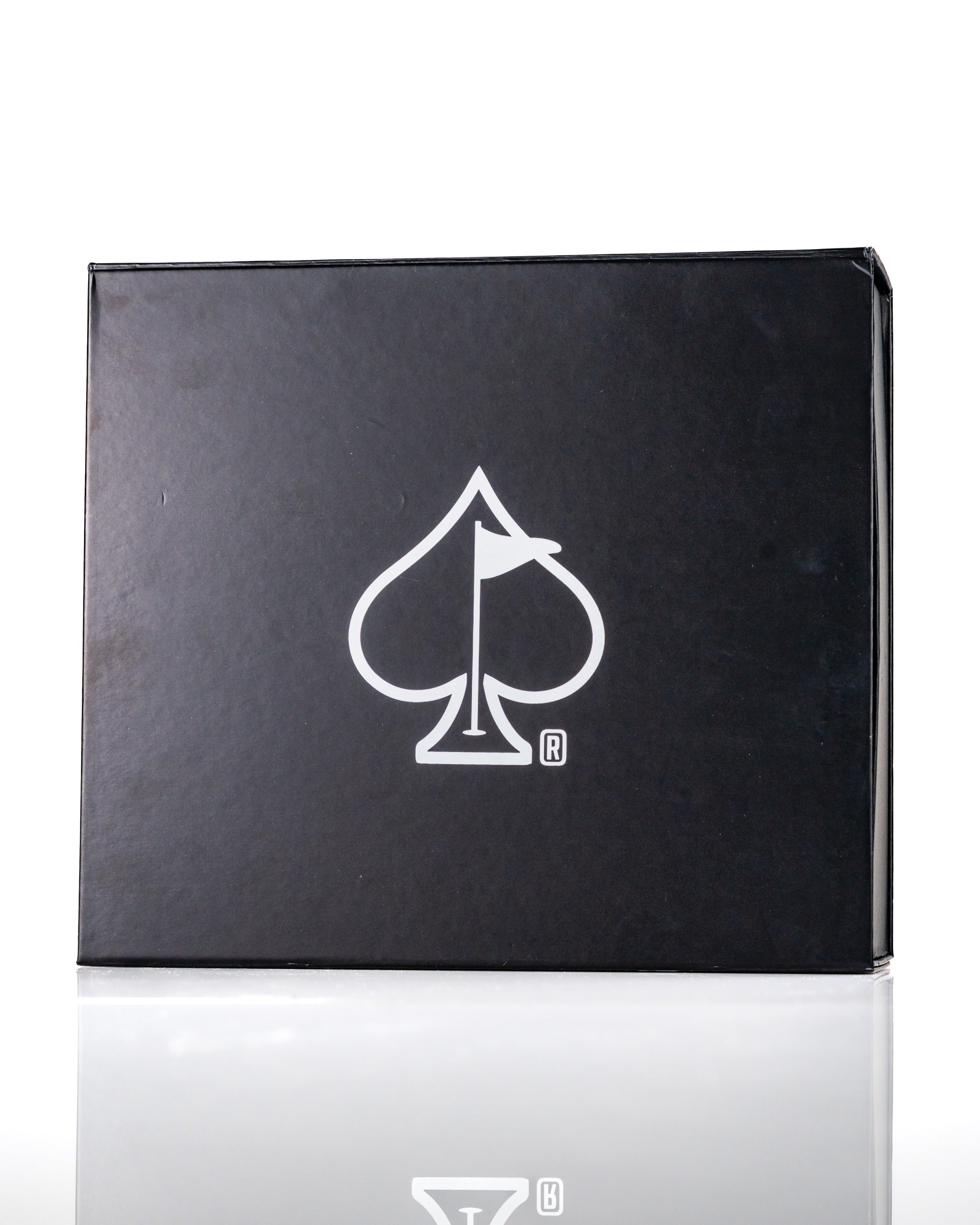 Elegant black box featuring a spade logo, designed to hold a set of two whisky glasses for a sophisticated gift.