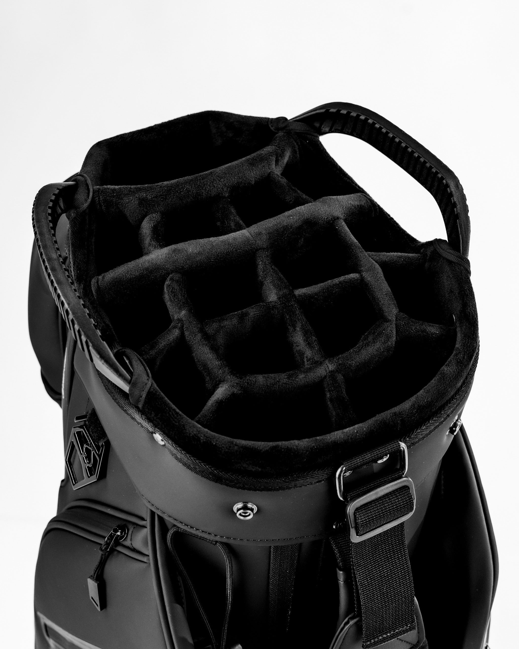 Top view of the Player Preferred™ Cart Bag in black, featuring a spacious, padded compartment for organizing golf clubs.