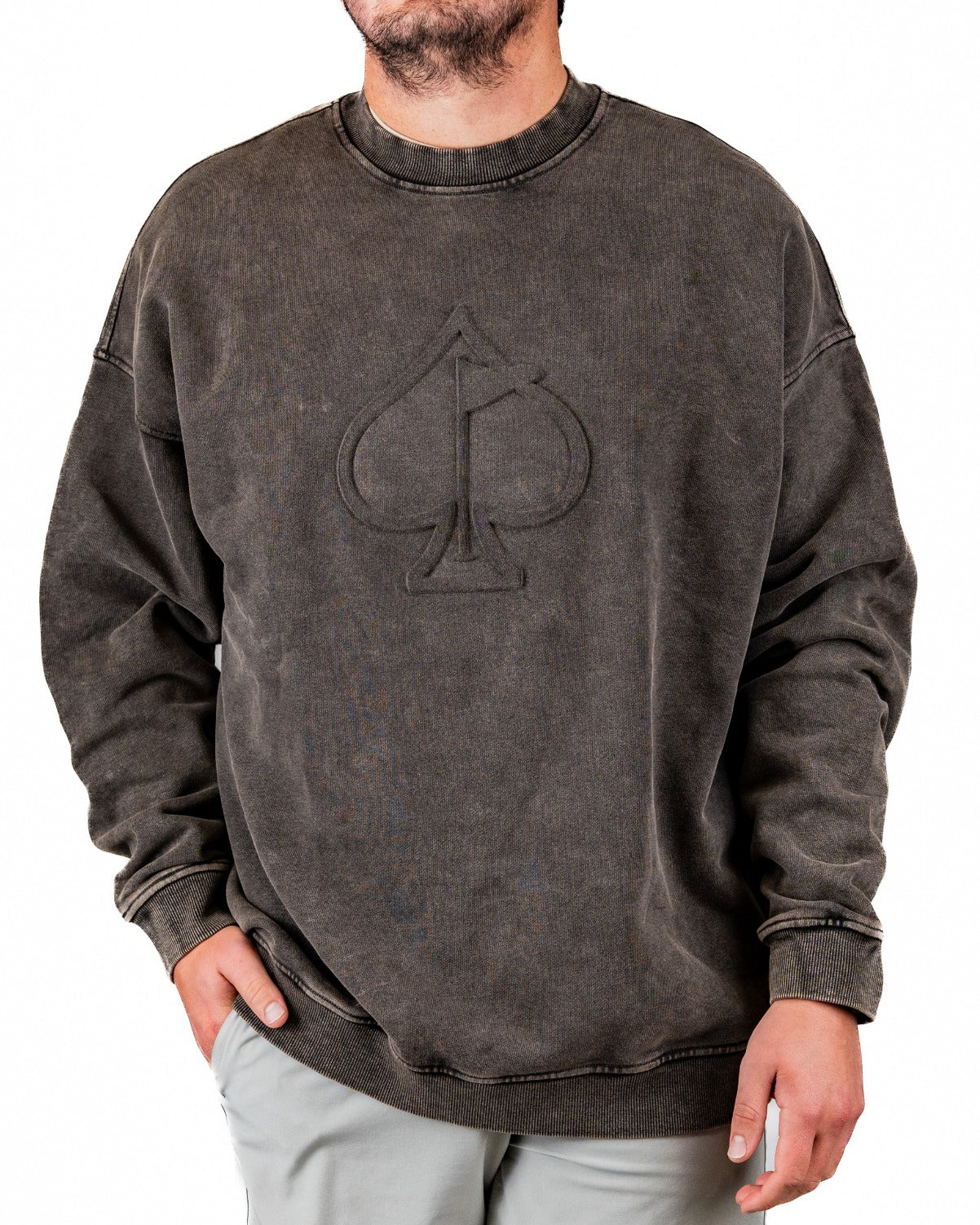 Men's washed iron crewneck sweatshirt featuring an embossed spade logo, perfect for stylish comfort on and off the golf course.