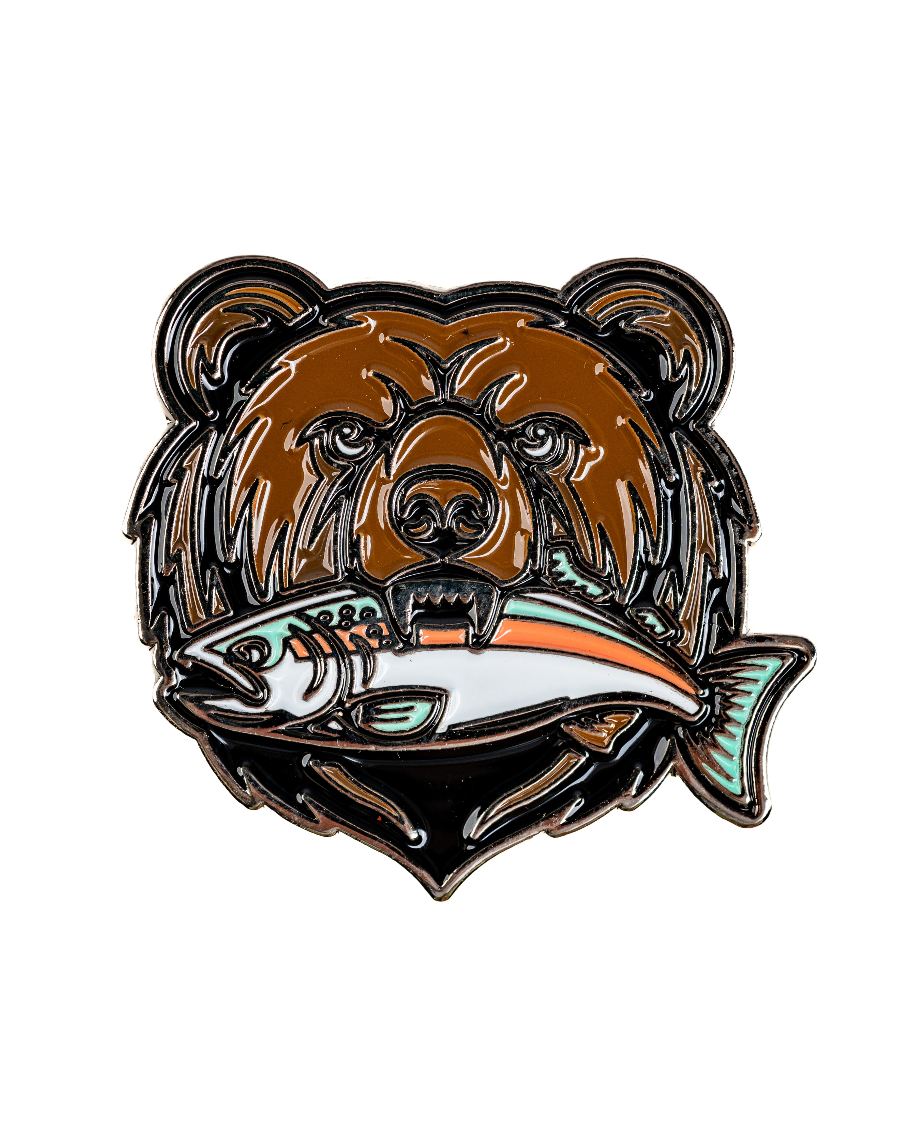 Grizzly bear emblem holding a fish, featured on a perforated rope hat designed for bold golf enthusiasts.