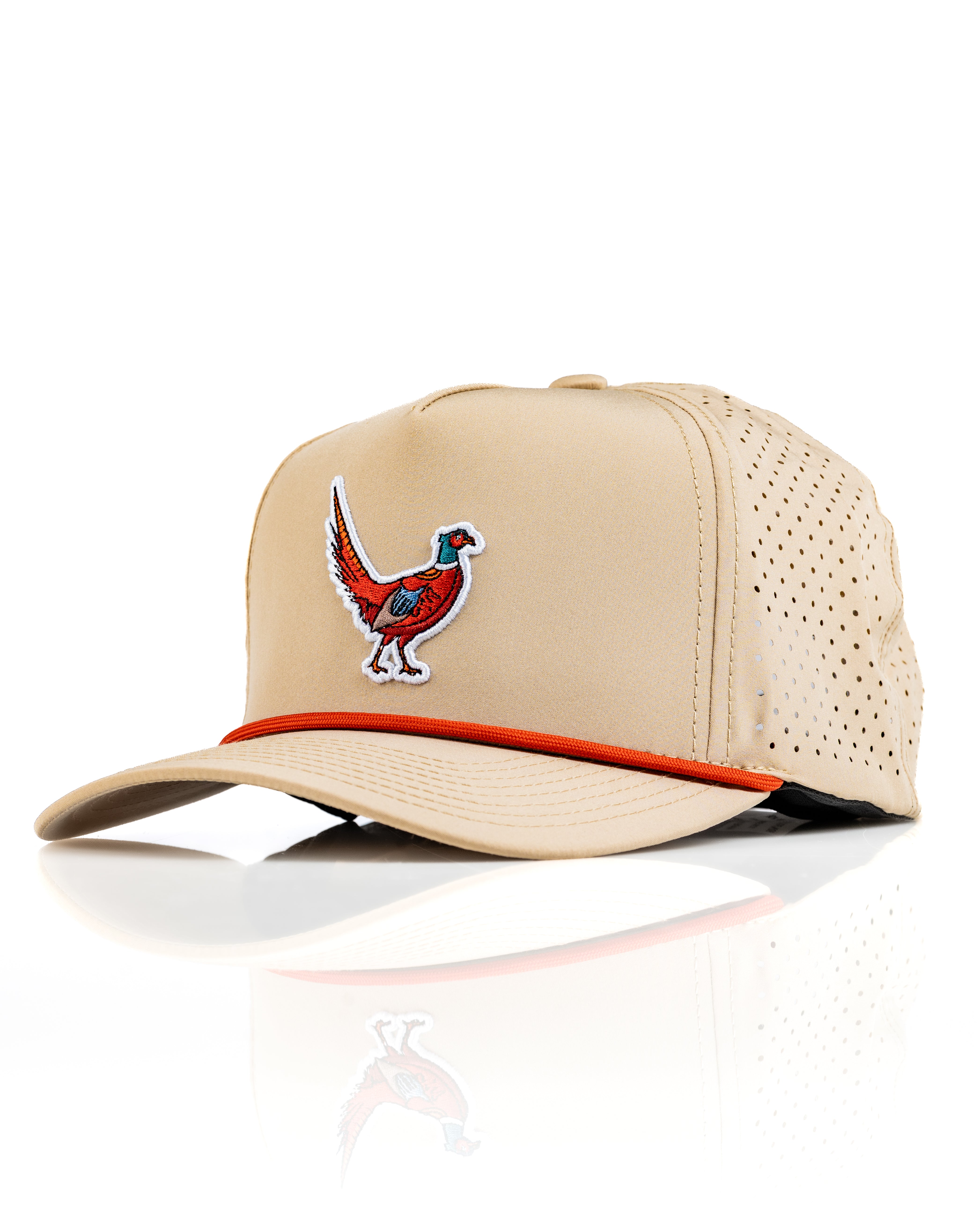 Beige perforated rope hat featuring a colorful pheasant embroidery and a contrasting red trim. Ideal for stylish golfers.