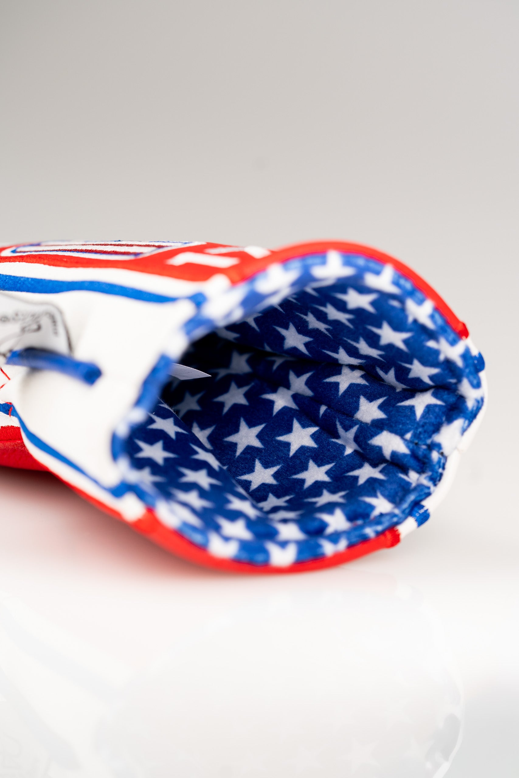 USA Tribute 2.0 - Hybrid Cover